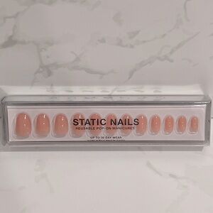 Static Nails Reusable Pop On Manicures - New In Box